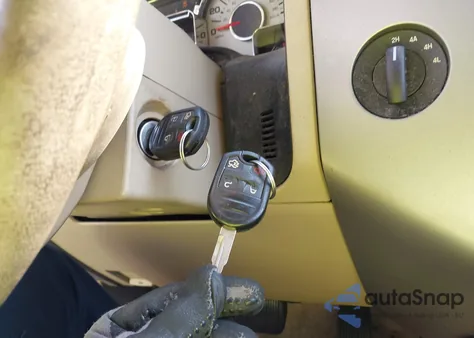 2012 Ford Expedition Xlt z USA, uszkodzony, nr VIN 1FMJU1J53CEF10760